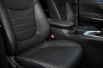 Toyota RAV4 XLE AWD 2018 года (NA)
